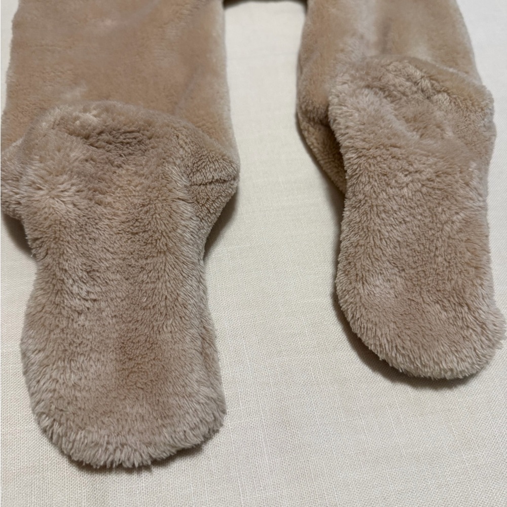 Disney Baby Mickey Mouse Tan One Piece Footed Sleeper Size 6/9 Month. - Picture 7 of 10